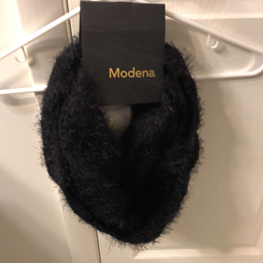 Modena Infinity Scarf - Picture 10 of 10